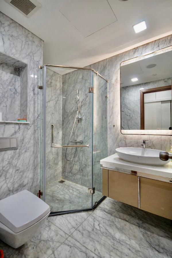 *Bom Homes* Vinhomes Central Park- Luxury Apartment Хошимин Екстериор снимка
