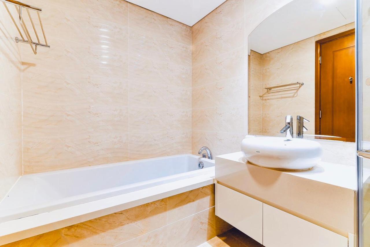 *Bom Homes* Vinhomes Central Park- Luxury Apartment Хошимин Екстериор снимка
